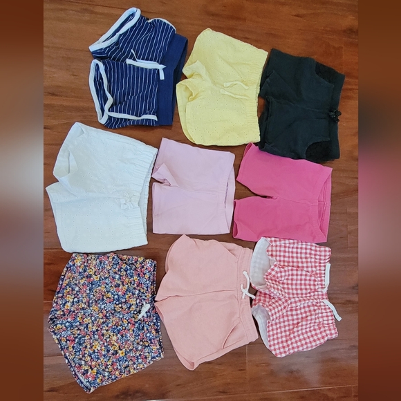 Girls shorts bundle - Picture 3 of 9